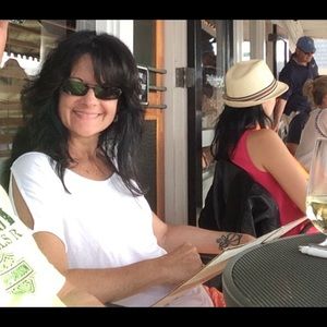 Meet your Posher, Alayne